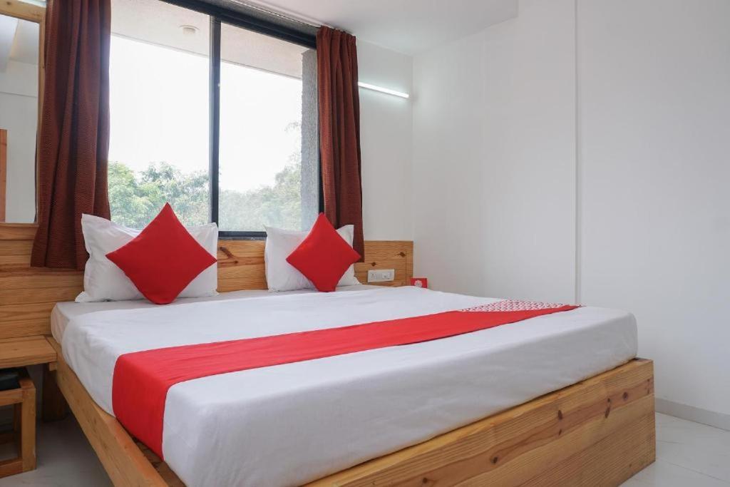 Casa Fedora Holiday Home Lonavala Esterno foto