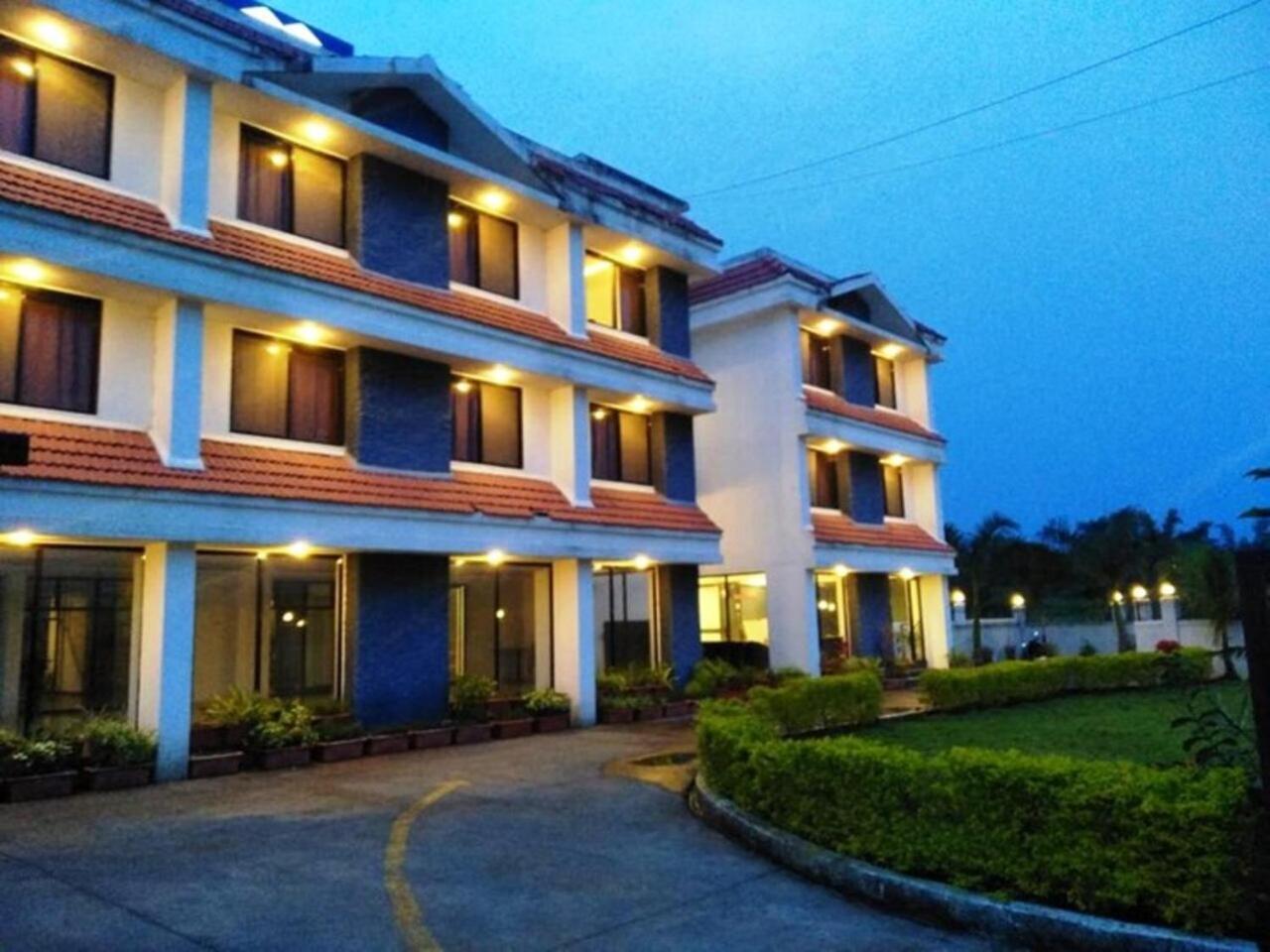 Casa Fedora Holiday Home Lonavala Esterno foto